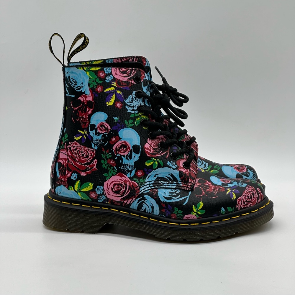 Dr. Martens 1460 Pascal Rose Skull Boots. Sz. 7.